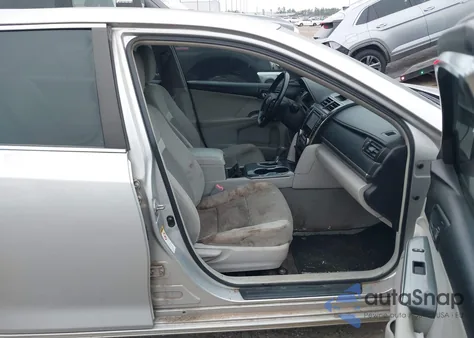 2013 Toyota Camry Hybrid Xle z USA, uszkodzony, nr VIN 4T1BD1FK9DU083224